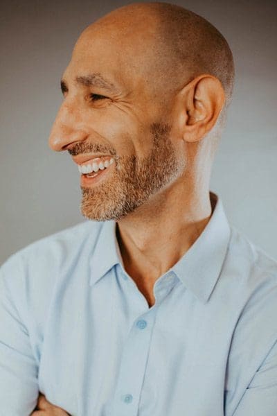 author Leor Rotchild